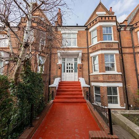 Victorian Beauty With Private Toilet And Shower Near Tube Station ロンドン エクステリア 写真